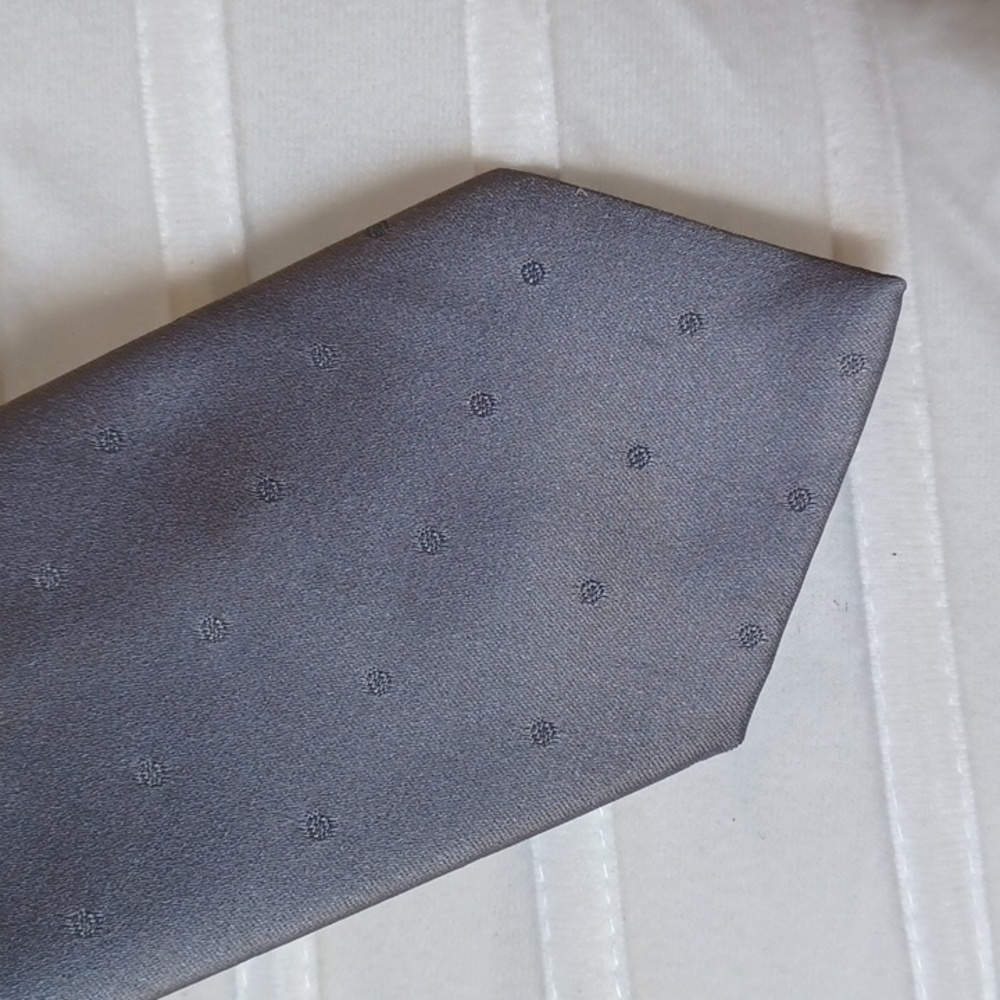 Buckingham Men's Neck Tie EUC, Silver 57" Long